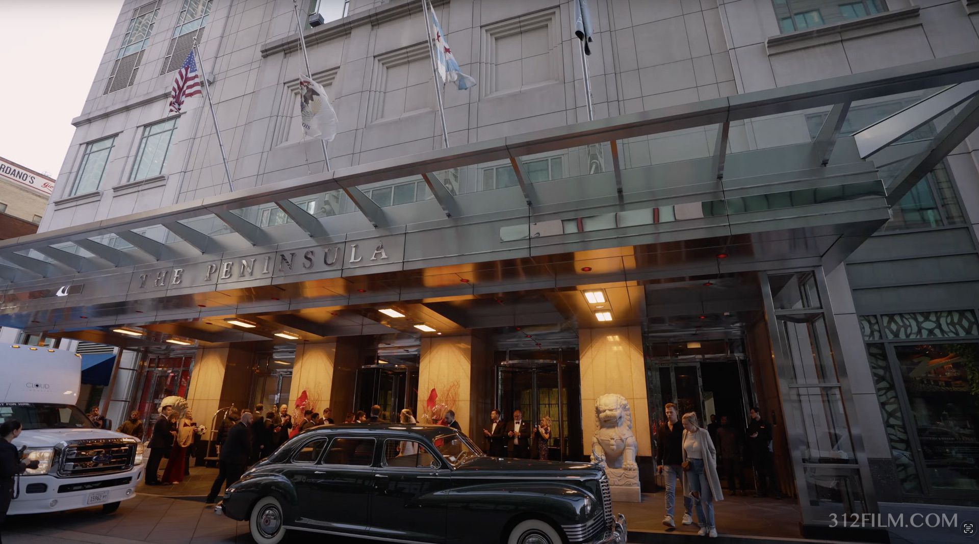 The Peninsula Chicago Wedding Cost Guide