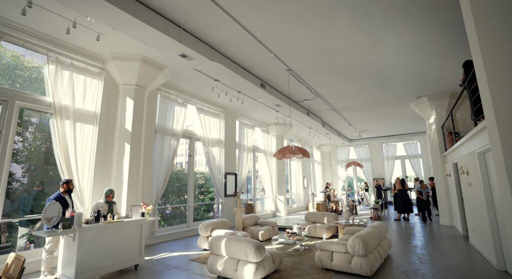 The atmosphere in the Subtle House in Chicago is perfect for wedding preparations, with beautiful lighting.